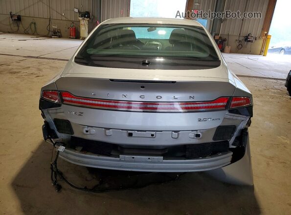 3LN6L5F91JR611415 2018 LINCOLN MKZ Silver Widok z tyłu