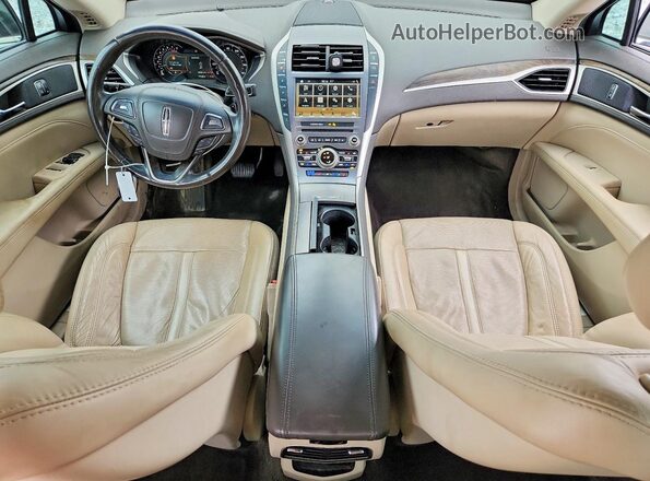 3LN6L5F96HR643254 2017 LINCOLN MKZ Белый Вид панели приборов