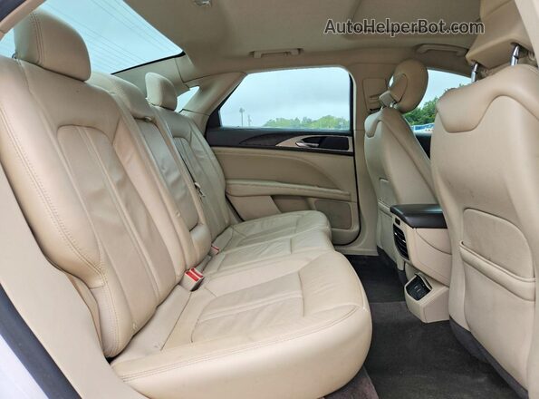 3LN6L5F96HR643254 2017 LINCOLN MKZ Белый Вид задних сидений