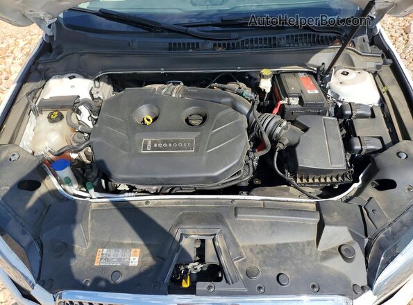 3LN6L5F98HR607632 2017 LINCOLN MKZ White Вид задньої частини салону