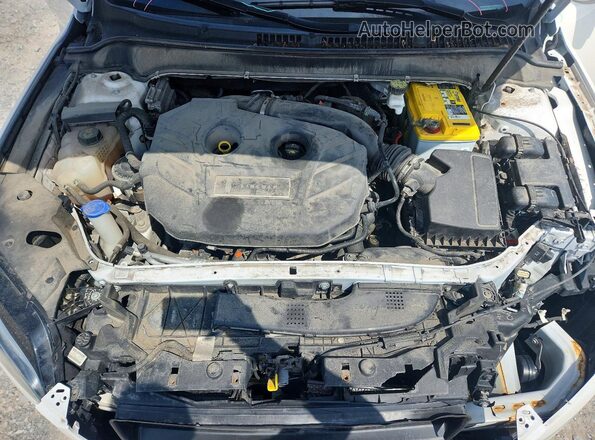 3LN6L5F98LR602049 2020 LINCOLN MKZ White Widok wnętrza z tyłu