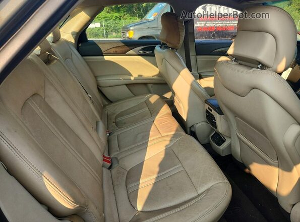 3LN6L5FC8HR626998 2017 LINCOLN MKZ Gray Rear seats view