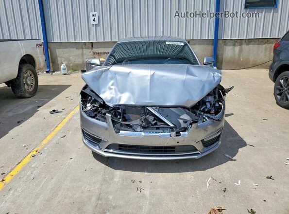 3LN6L5LU4LR619973 2020 LINCOLN MKZ Silver Front view