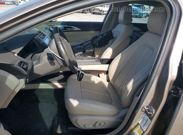 3LN6L5LU6LR614287 2020 LINCOLN MKZ Gold Widok wnętrza z przodu