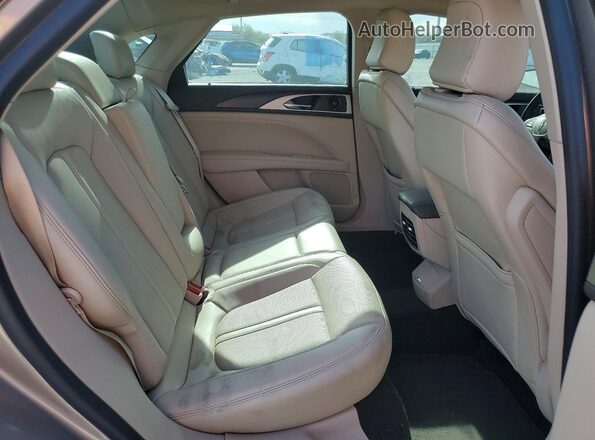 3LN6L5LU6LR614287 2020 LINCOLN MKZ Gold Widok tylnych siedzeń