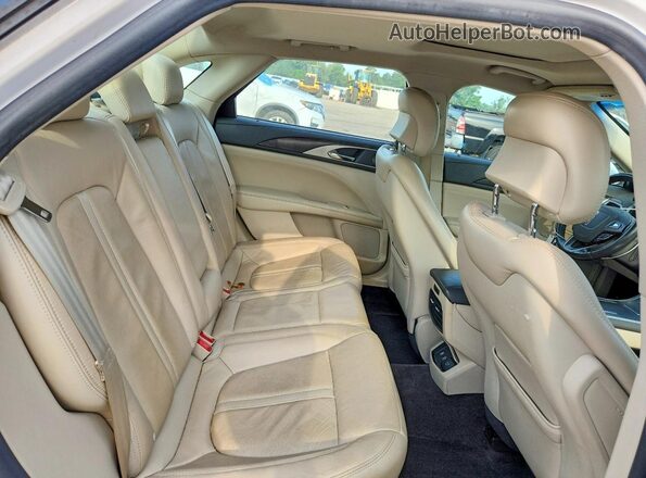 3LN6L5MU8HR662931 2017 LINCOLN MKZ White Вид задніх сидінь