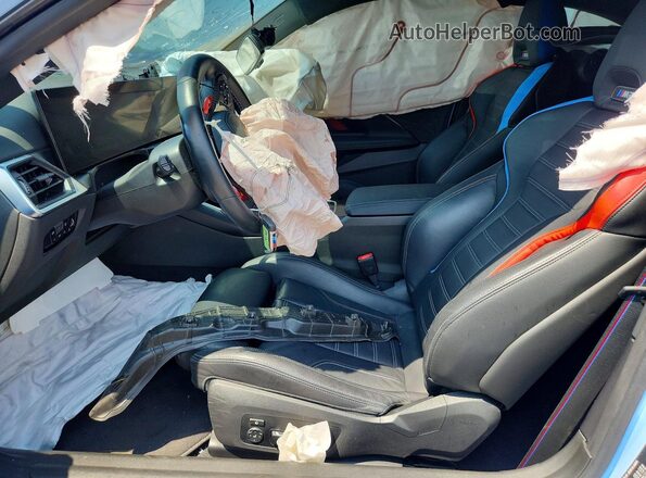 3MF13DM01R8E71314 2024 BMW M2 Blue Vista interior delantera