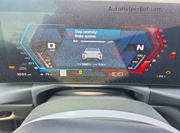 3MF23DM01S8F08582 2025 BMW M2 Blue ხელსაწყოთა პანელის ხედი