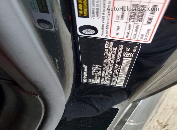 3MF23DM01S8F84268 2025 BMW M2 Black ძრავის განყოფილების ხედი