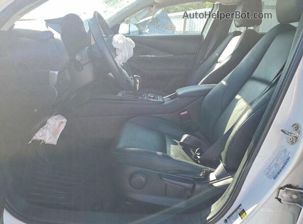 3MVDMACL4LM135175 2020 MAZDA CX-30 White Front interior view