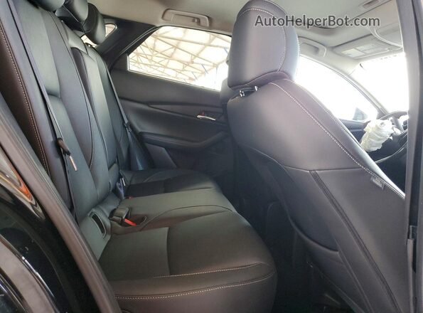 3MVDMACL7MM201428 2021 MAZDA CX-30 Black Widok tylnych siedzeń