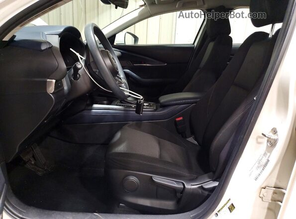 3MVDMBAL4MM219927 2021 MAZDA CX-30 Белый Вид салона спереди