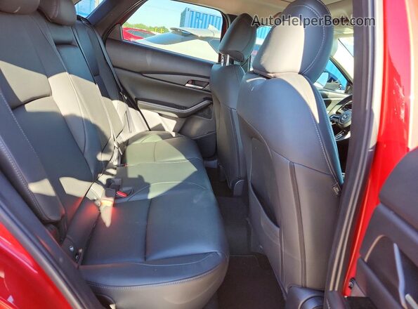 3MVDMBAY9MM242423 2021 MAZDA CX-30 Red Rear interior view