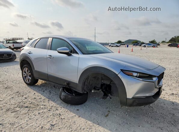 3MVDMBBL5MM225587 2021 MAZDA CX-30 Silver Przód prawy