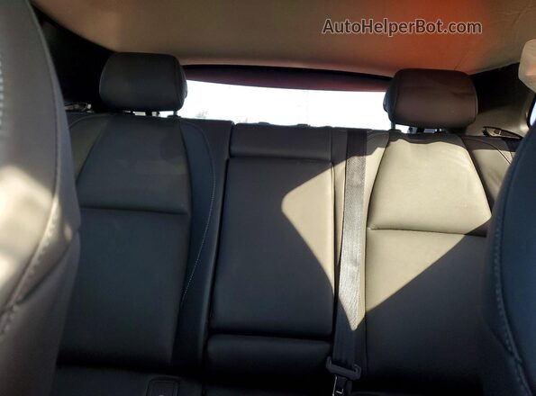 3MVDMBBL6MM301012 2021 MAZDA CX-30 Red Vista de los asientos traseros