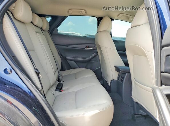 3MVDMBBL8TM137079 2026 MAZDA CX-30 Blue Vista interior trasera