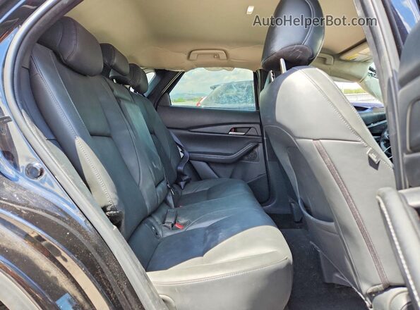 3MVDMBBM1PM524197 2023 MAZDA CX-30 Black Widok wnętrza z tyłu