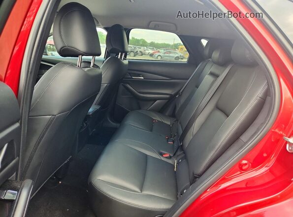 3MVDMBBM3RM601106 2024 MAZDA CX-30 Red Widok tylnych siedzeń