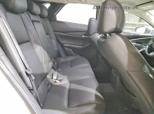 3MVDMBBM4RM665042 2024 MAZDA CX-30 Silver Vista de los asientos traseros