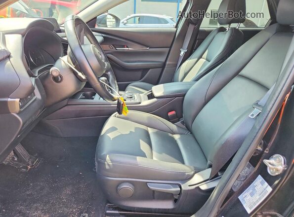 3MVDMBBM6PM509002 2023 MAZDA CX-30 Black Вид салону спереду