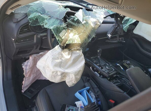 3MVDMBBM7SM825470 2025 MAZDA CX-30 Silver Widok deski rozdzielczej