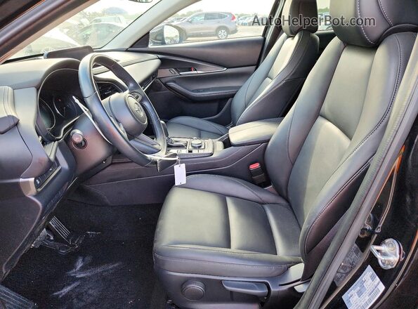 3MVDMBBM9PM552118 2023 MAZDA CX-30 Black წინა სალონის ხედი