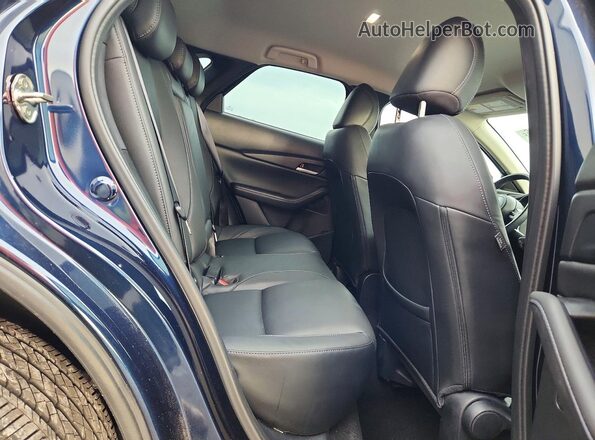 3MVDMBBMXPM569977 2023 MAZDA CX-30 Blue Vista de los asientos traseros