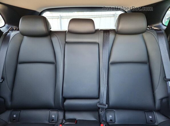3MVDMBBMXRM661481 2024 MAZDA CX-30 Beige Вид задніх сидінь