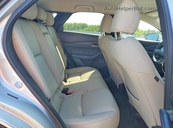 3MVDMBCL1LM105007 2020 MAZDA CX-30 Silver Widok wnętrza z tyłu