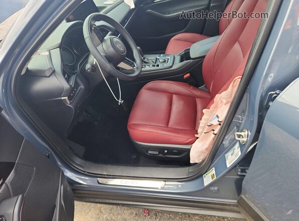 3MVDMBCL8TM102914 2026 MAZDA CX-30 Gray Front interior view