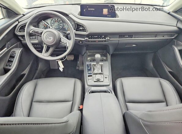 3MVDMBCL9TM115297 2026 MAZDA CX-30 Синий Вид панели приборов