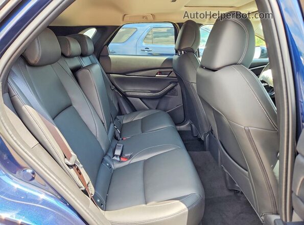 3MVDMBCL9TM146081 2026 MAZDA CX-30 Blue უკანა სალონის ხედი