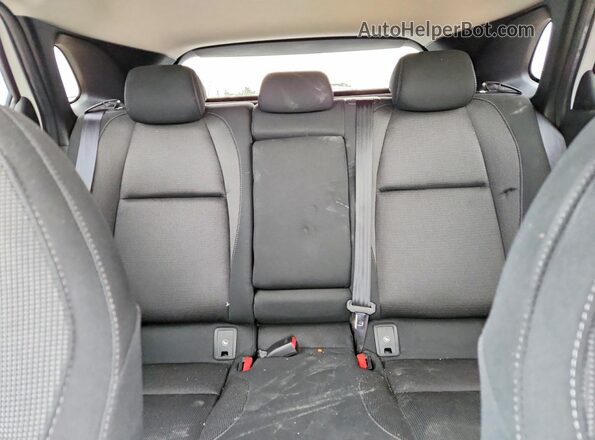 3MVDMBCM0RM605127 2024 MAZDA CX-30 White Հետևի նստատեղերի տեսք