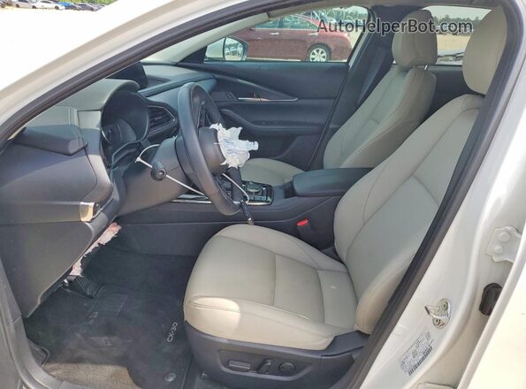 3MVDMBCM3SM812021 2025 MAZDA CX-30 White Vista interior delantera