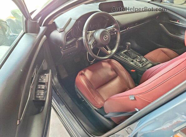 3MVDMBCM6RM611398 2024 MAZDA CX-30 Синий Вид панели приборов