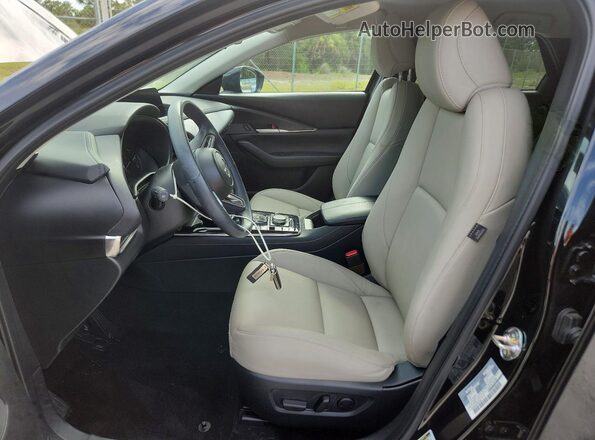 3MVDMBCM7PM576786 2023 MAZDA CX-30 Black წინა სალონის ხედი