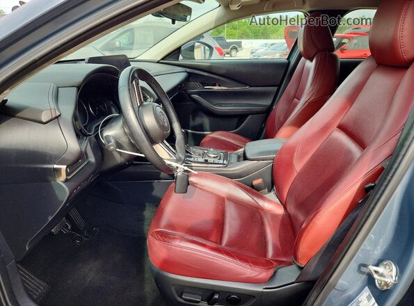 3MVDMBCM8PM518900 2023 MAZDA CX-30 Серый Вид салона спереди