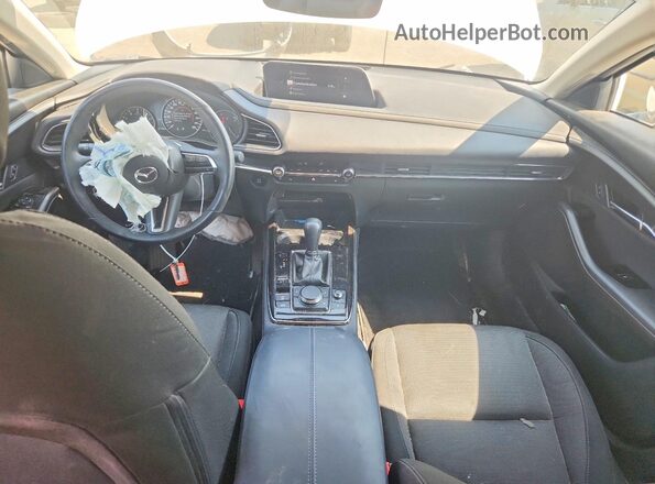 3MVDMBCM9RM683826 2024 MAZDA CX-30 Белый Вид панели приборов