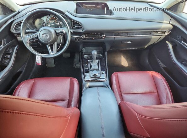 3MVDMBCMXRM686282 2024 MAZDA CX-30 Gray Dashboard view