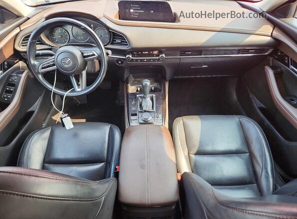 3MVDMBDL1MM263699 2021 MAZDA CX-30 Красный Вид панели приборов