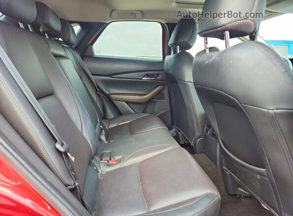 3MVDMBDL1MM263699 2021 MAZDA CX-30 Красный Вид задней части салона