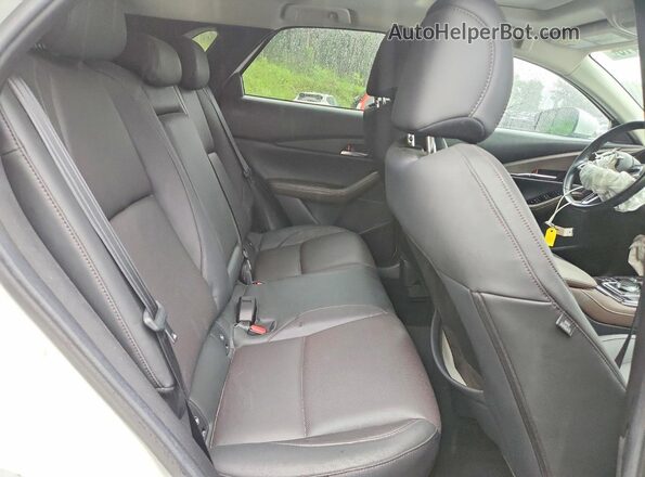3MVDMBDL6MM307258 2021 MAZDA CX-30 Белый Вид задней части салона
