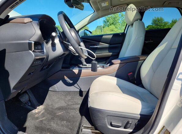 3MVDMBDM2RM711996 2024 MAZDA CX-30 White Vista interior delantera
