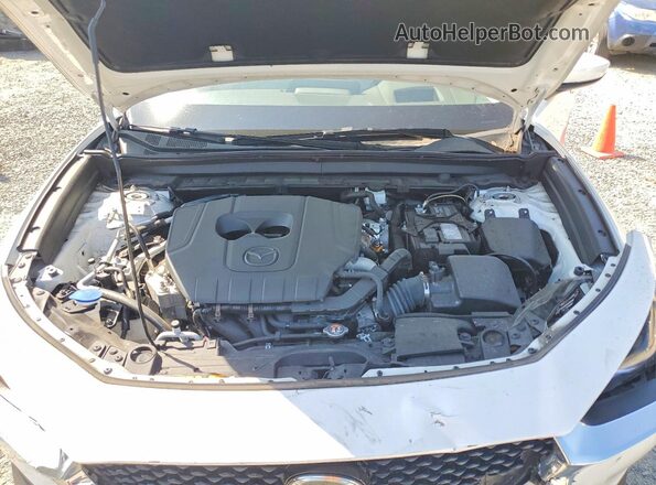 3MVDMBDM5PM576199 2023 MAZDA CX-30 White Vista del compartimento del motor