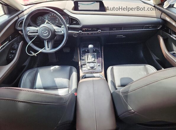 3MVDMBDY0NM449036 2022 MAZDA CX-30 Burgundy Вид панелі приладів