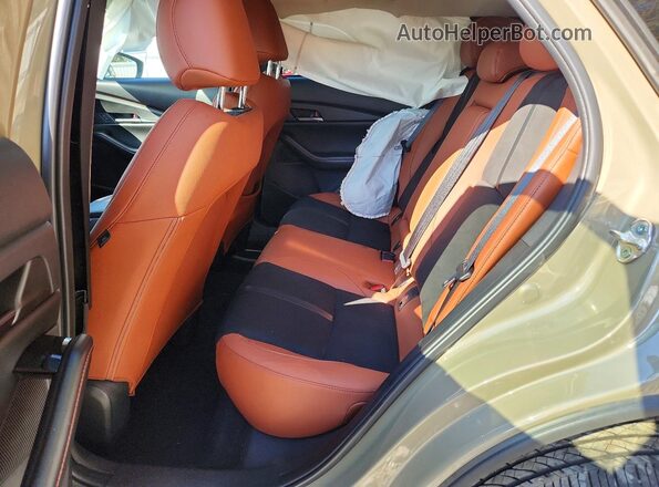 3MVDMBXYXSM817892 2025 MAZDA CX-30 Beige Vista interior trasera