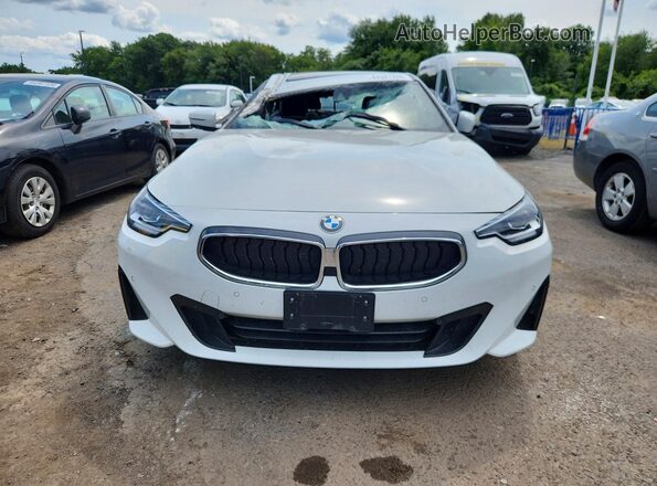 3MW33CM07R8E51765 2024 BMW 2 SERIES White Widok z przodu