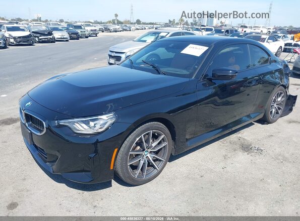 3MW33CM07R8E64418 2024 BMW 2 SERIES Black Առջևի ձախ երեք քառորդ տեսարան