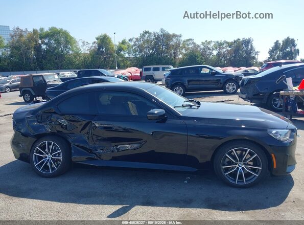 3MW33CM07R8E64418 2024 BMW 2 SERIES Black Սալոնի հետևի տեսք