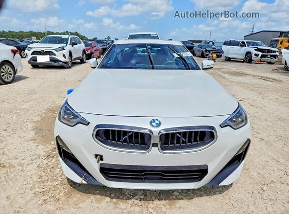 3MW33CM08T8F93078 2026 BMW 2 SERIES White Widok z przodu